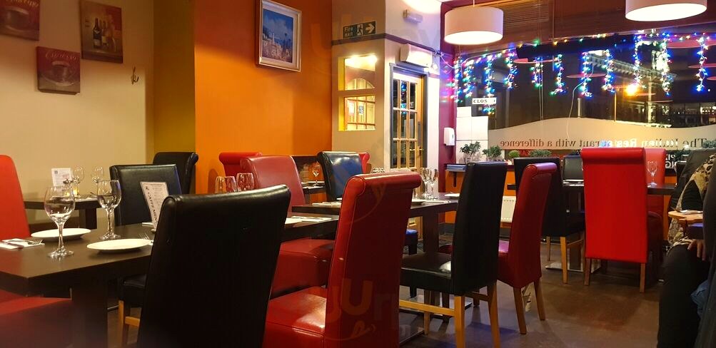 The dining room at Il Piatto